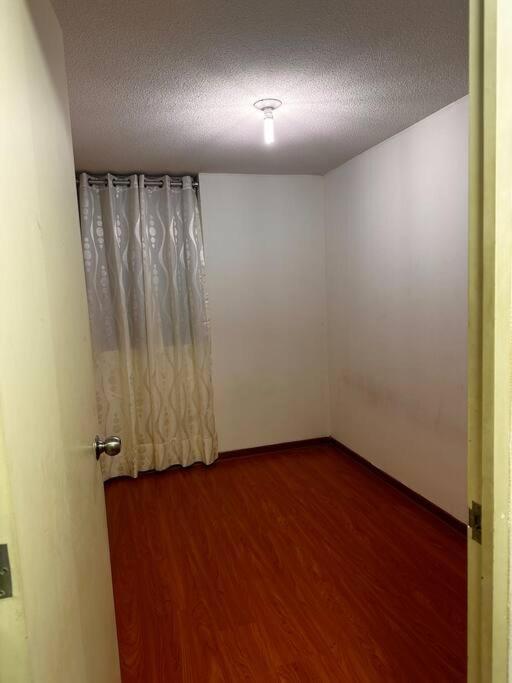 Completo En Callao Lima